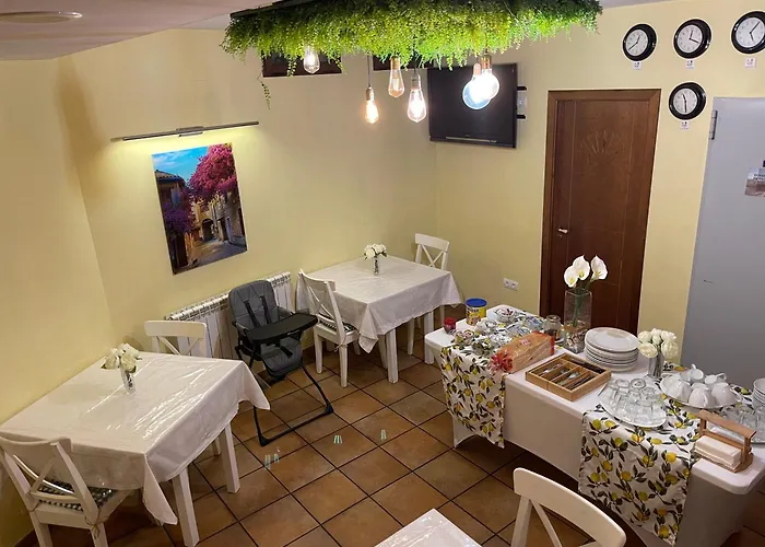 The Way Hostel Molinaseca -Grupo Rosa Azul